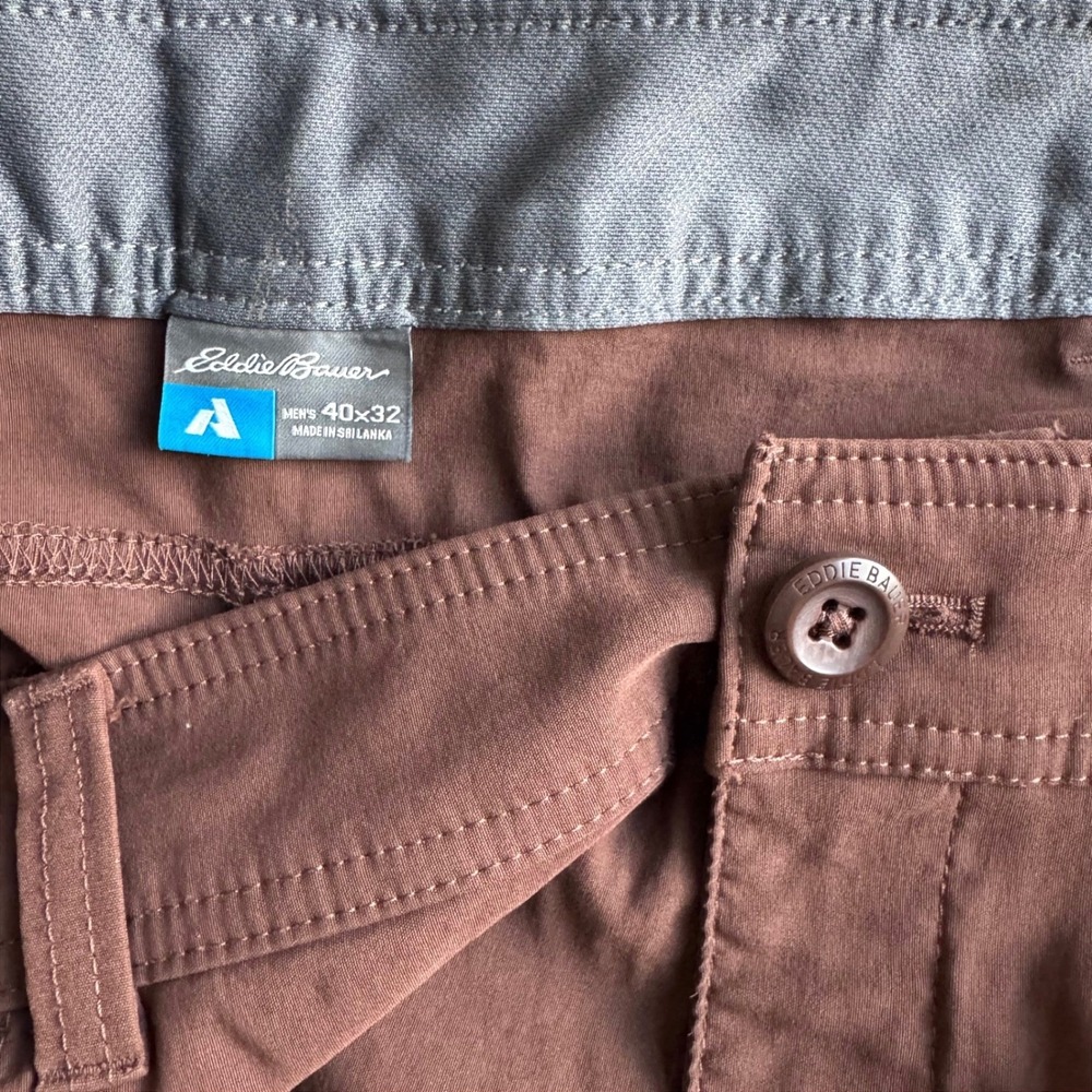 Eddie Bauer First Ascent Guide Pro Pants Mens 40x32 Brown Hiking Outdoor Utility - Picture 2 of 11